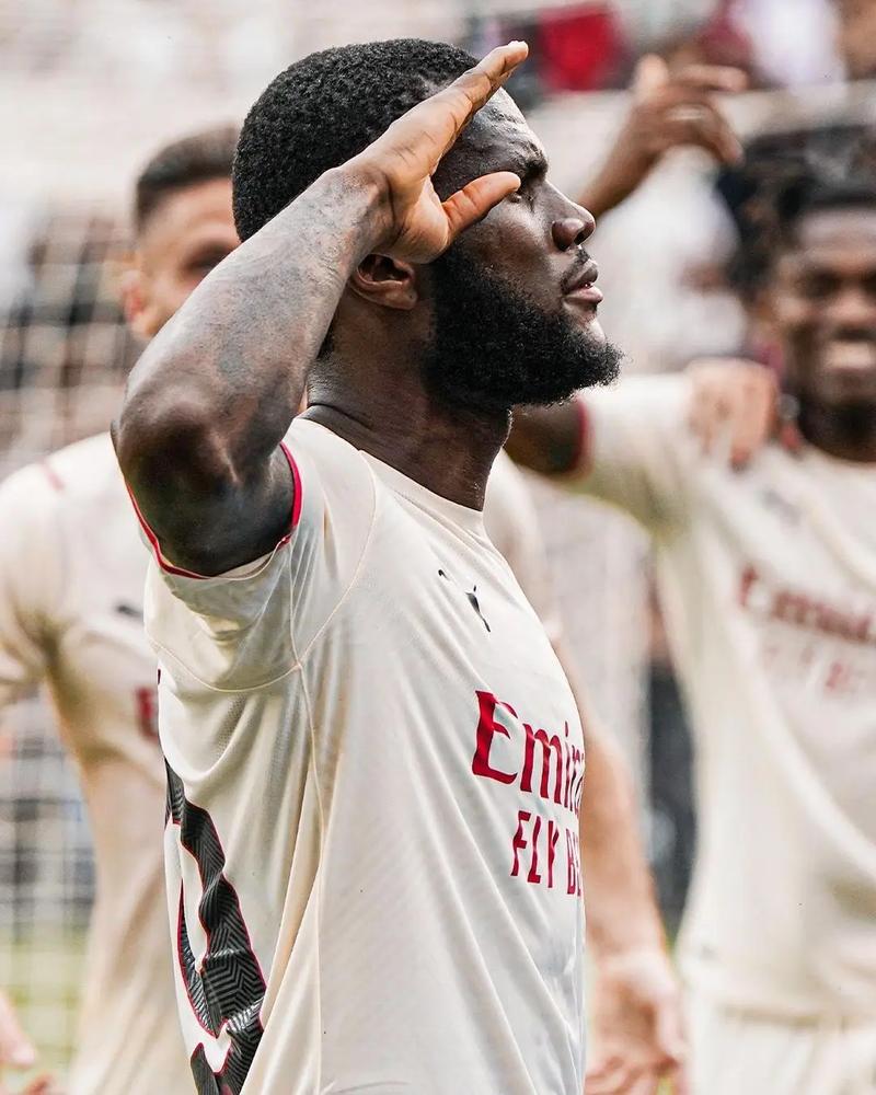 谁更强？ESPN对比15-16赛季库里和本赛季SGA数据