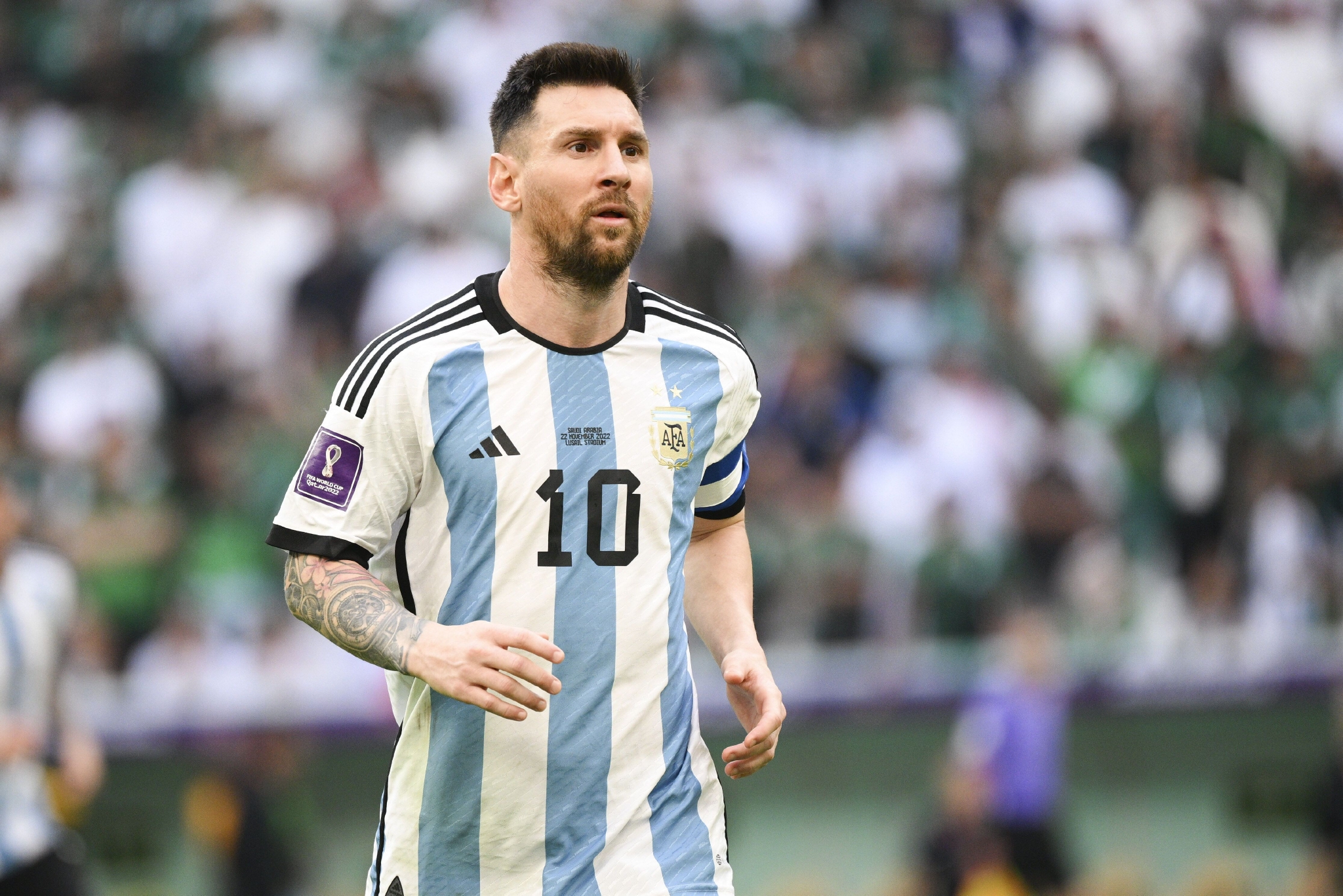 体育精神，霍伊伦祝贺麦克托米奈和苏格兰晋级世界杯