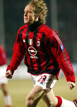 前曼联租借主管：外租球员暖气坏了也找我，吐槽食堂不如曼联（曼联前租借负责人：外租球员暖气坏了也来找我，还抱怨食堂不如曼联）