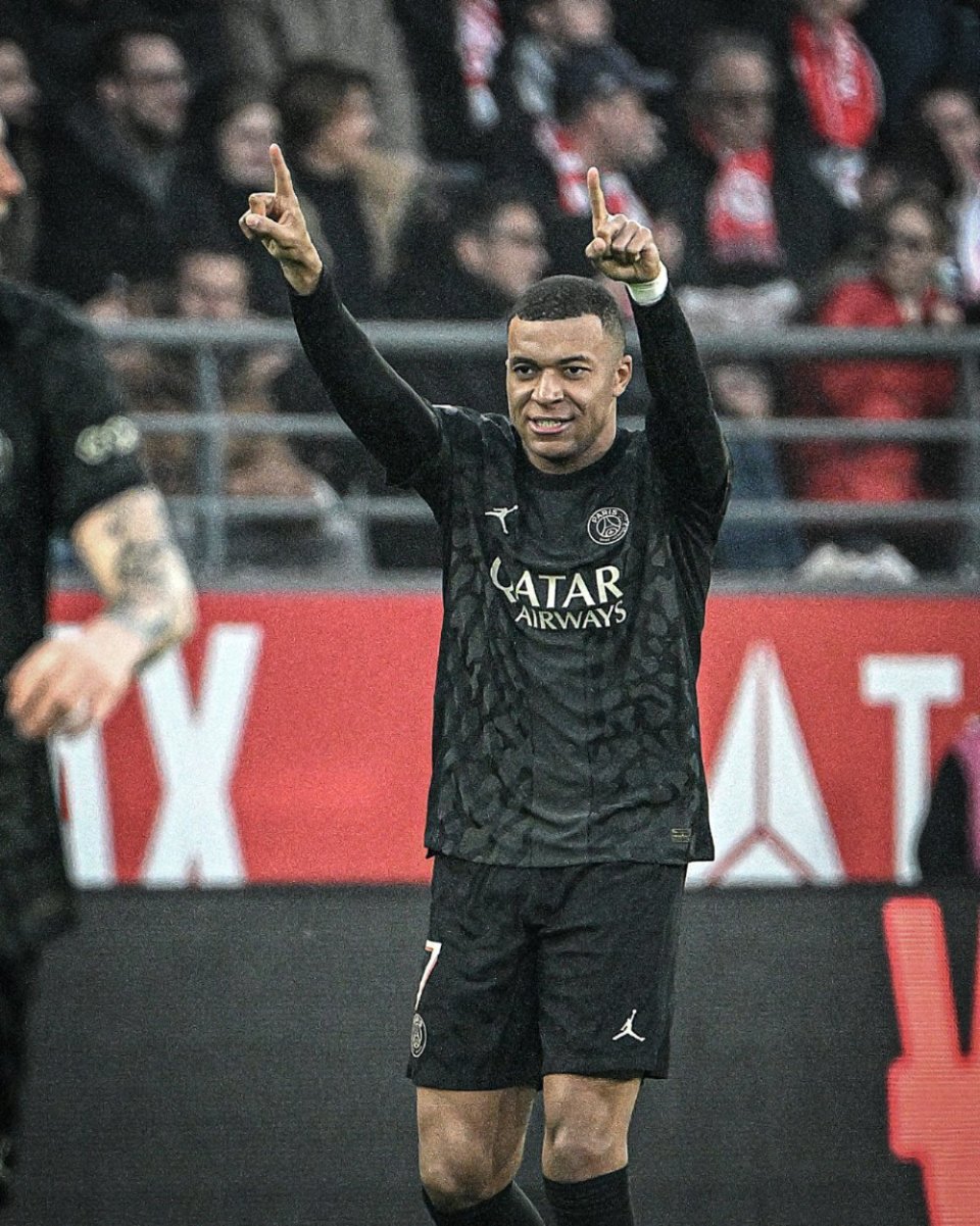 荷媒：滕哈赫可能在等待机会执教荷兰队，亦或成埃因霍温候选（荷媒：滕哈赫或待机接手荷兰队，也可能进入埃因霍温候选名单）