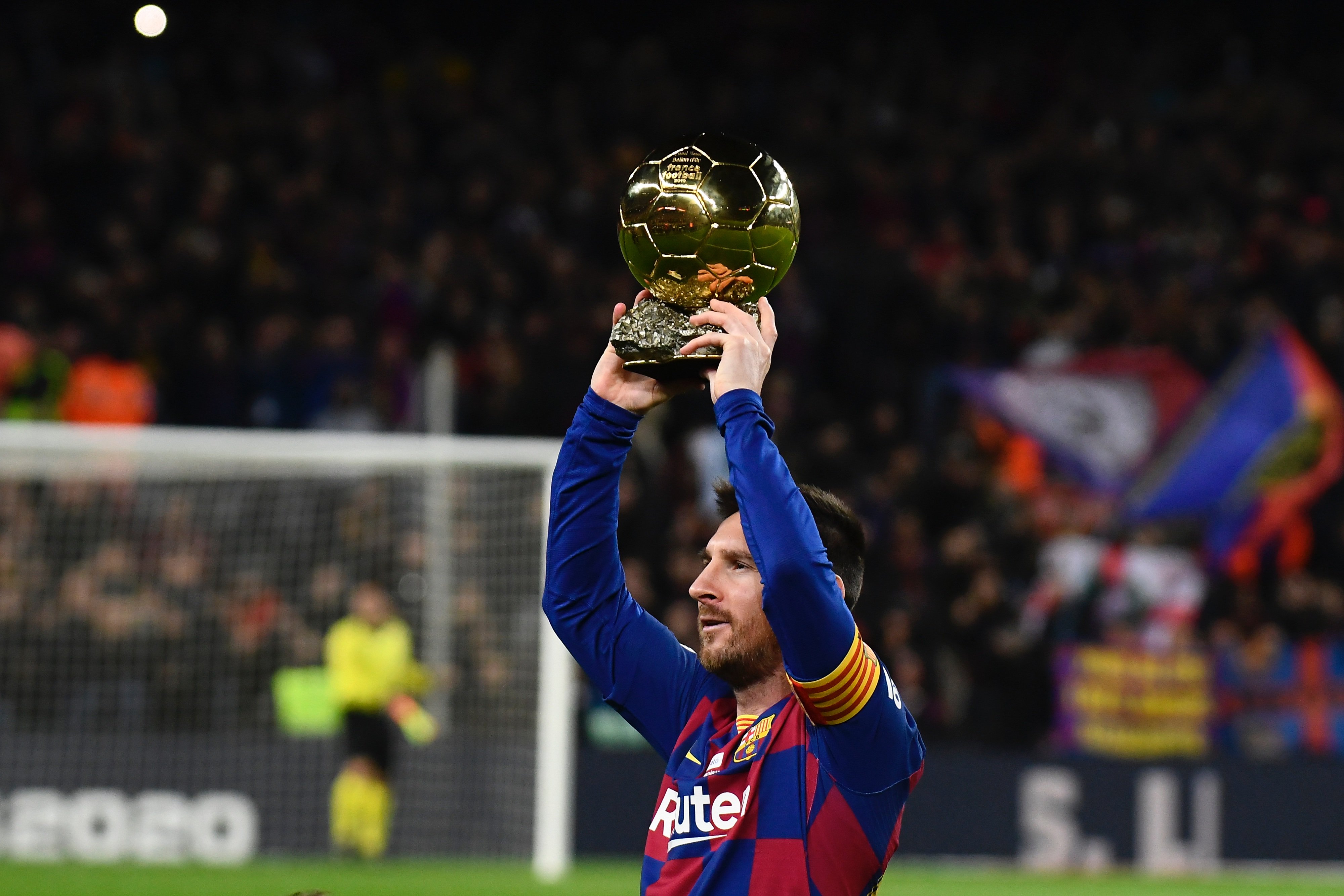 篮球篮网球员赛前热身状态良好