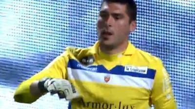 西甲官方：球员将戴紫色袖标参赛以支持国际消除对妇女暴力日（西甲官宣：球员比赛将佩戴紫色袖标，支持国际消除对妇女暴力日）