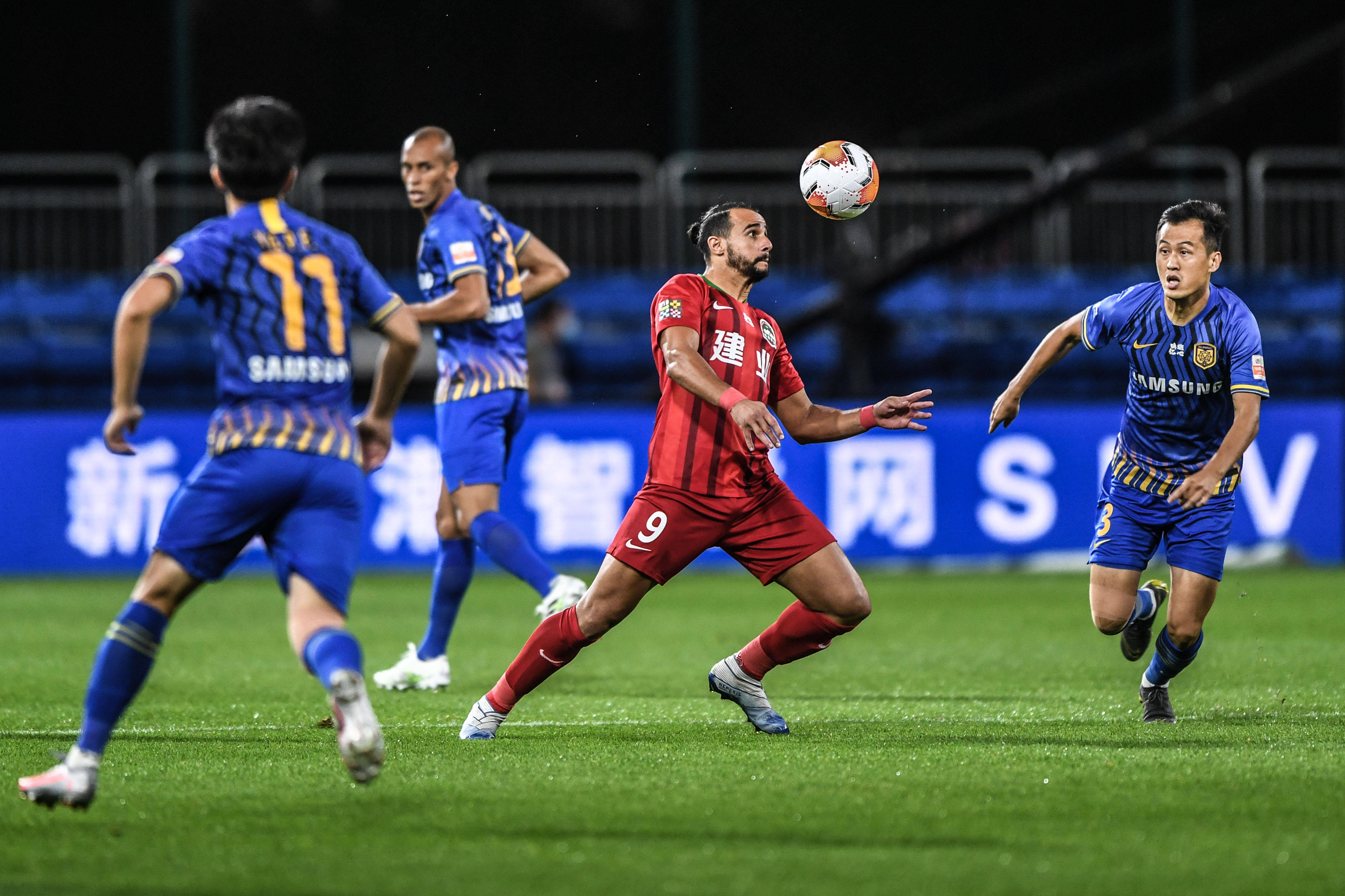 传闻：曼联、罗马和斯图加特也在关注18岁昂热前锋谢里夫