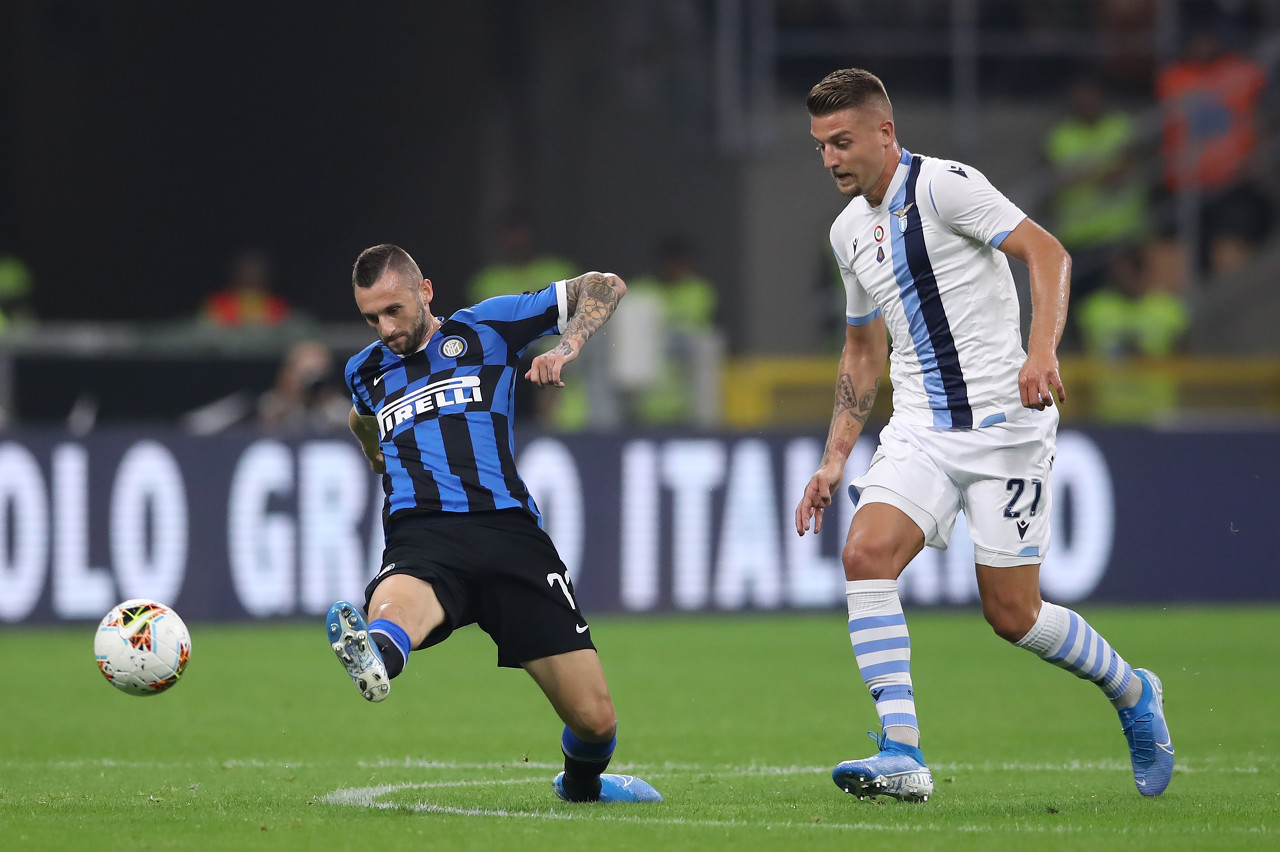 弗赖堡4-3沃尔夫斯堡，格里福点射，舍尔汉特破门（弗赖堡4比3击败沃尔夫斯堡：格里福点球破门，舍尔汉特建功）