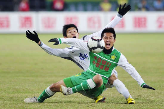 意甲半场：切蒂拉失空门，都灵点球被吹，暂0-0萨索洛（意甲半场战报：切蒂拉空门失机，都灵点球遭取消，都灵暂0-0萨索洛）