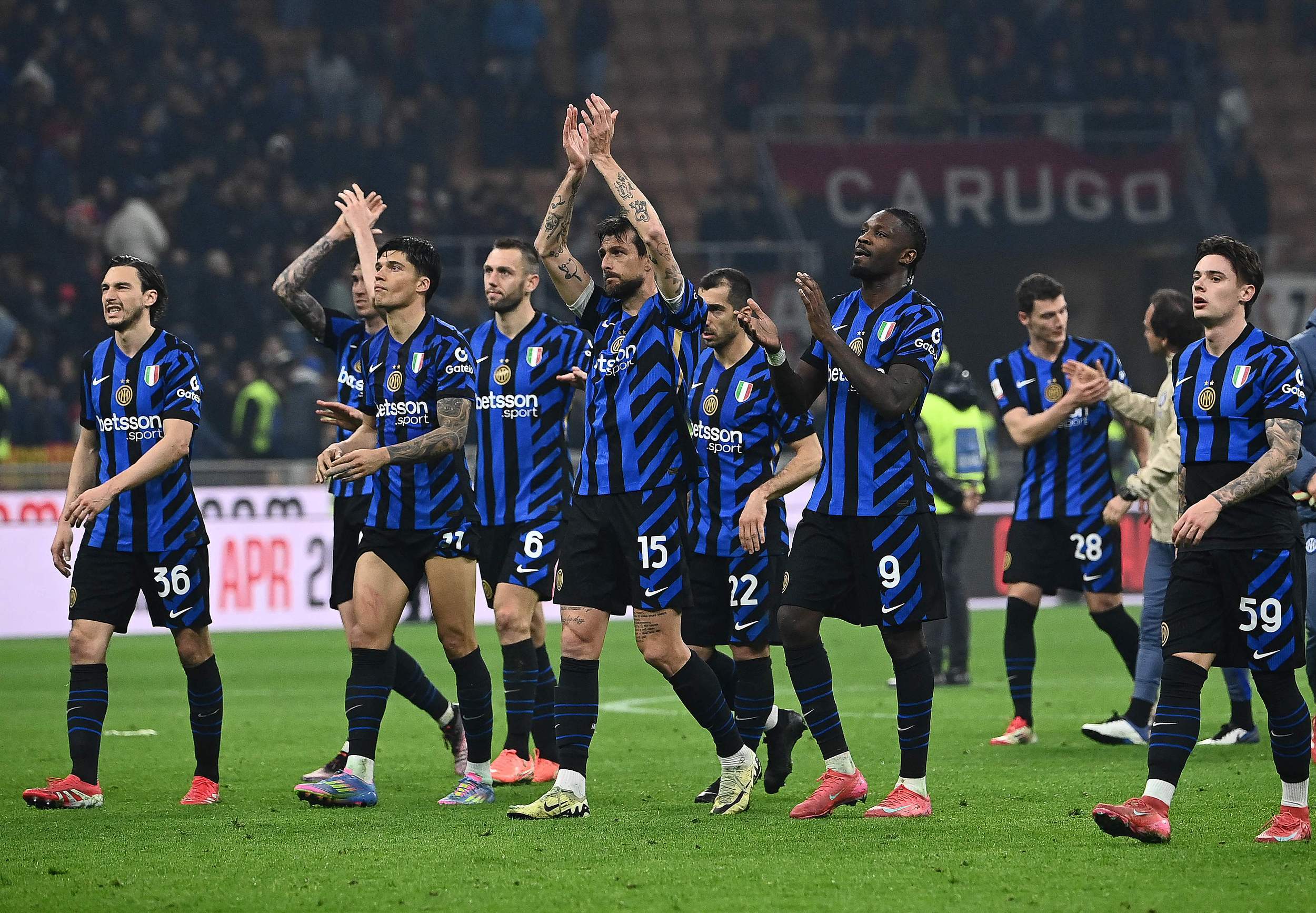 库拉索，面积最小，人口最少的参赛队，主权属于荷兰？