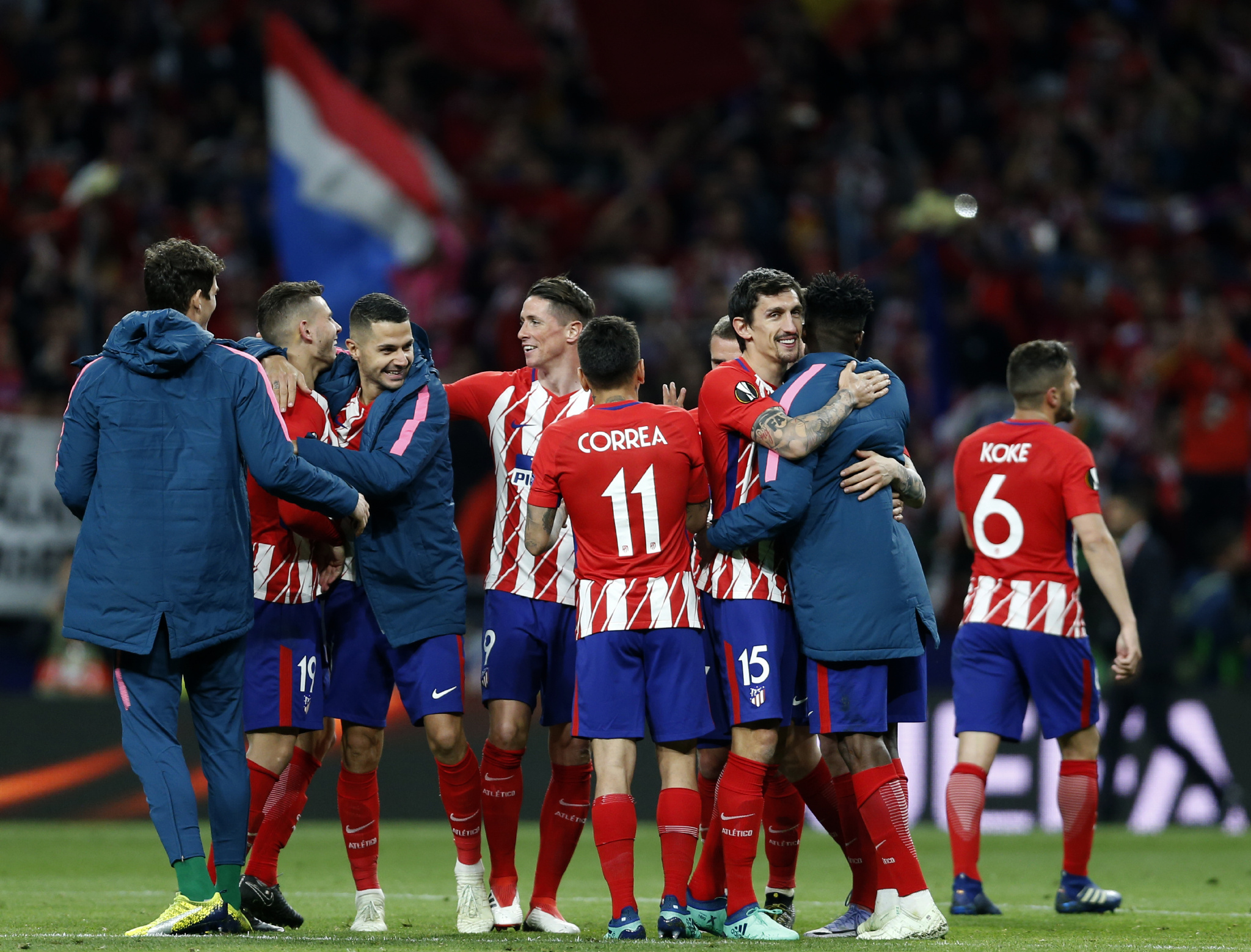 随着曼联1-1遭绝平，英超最新积分榜出炉：阿森纳一枝独秀